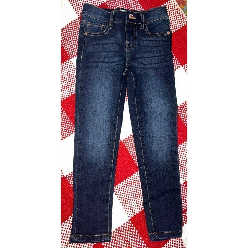 Dark Wash Celebrity Pink Jeans (4)